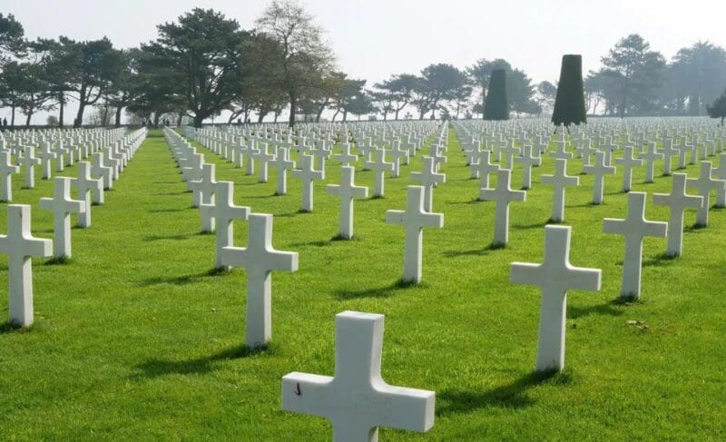 Bayeux: Normandy D-Day Landing Beaches Full-Day Guided Tour - Exploring Normandy’s D-Day Beaches with a Local Touch