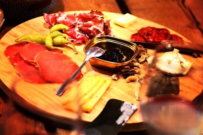 Bayonne Food Gastronomic Tour - Taste 10 Basque specialties - Who Is This Tour Best Suited For?