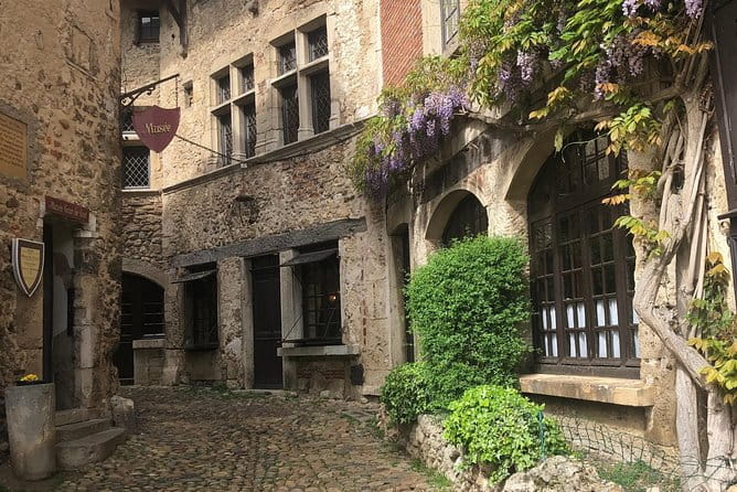 Beaujolais & Pérouges Wine & Food Tasting Private Tour from Lyon - A Thorough Look at What Youll Experience