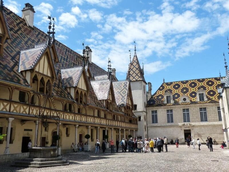 Beaune: Exclusive Private Guided Tour - Key points / Takeaways
