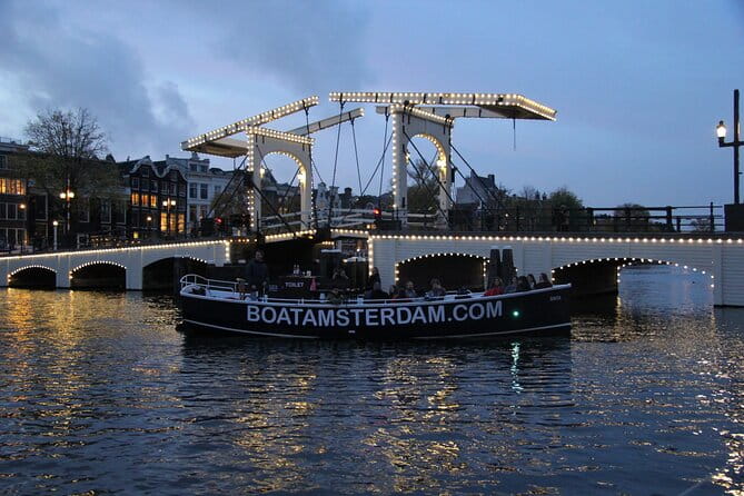 Beautiful (Open Boat) Canal Cruise in Amsterdam Open Bar included - Potential Drawbacks