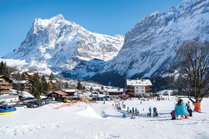 Beginners Ski Day Trip to Jungfrau Ski Region from Zurich - Entering the Jungfrau Region: An Alpine Wonderland