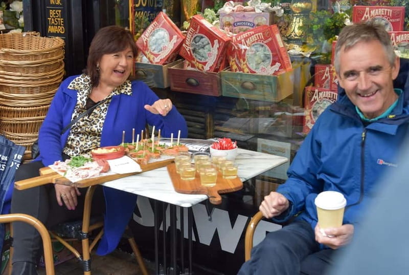 Belfast: Guided Food Walking Tour with Street Art and Pubs - Quick Introduction to the Belfast Food, Art, and Pubs Tour