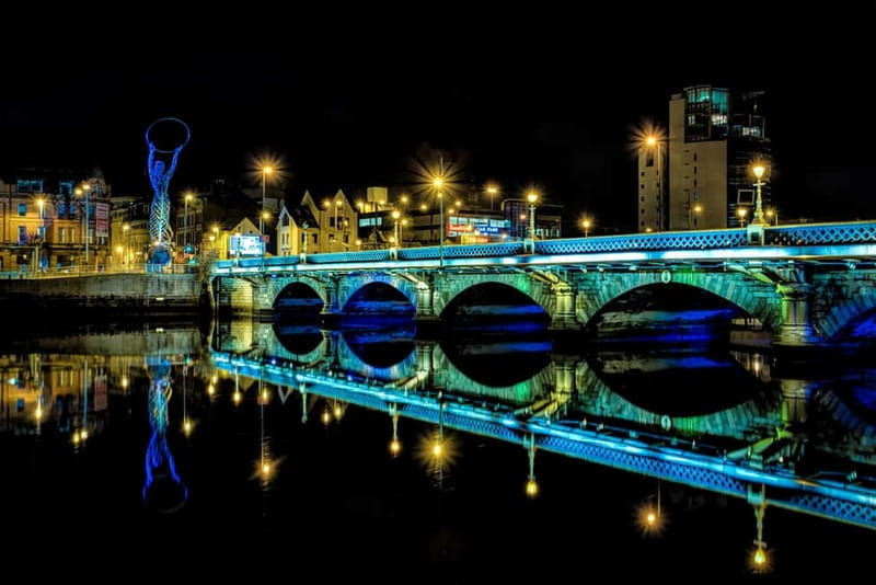 Belfast: Guided Nighttime Hydrobike Tour on the River Lagan - Exploring Belfast’s Nighttime Beauty by Hydrobike
