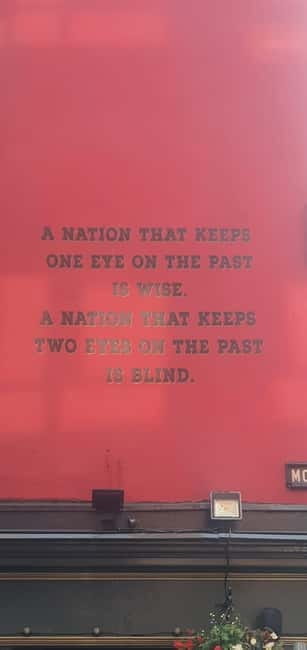 Belfast Troubles : Murals, Street Art, and Peace Wall Tour - Discovering Belfast’s Murals and Political Art