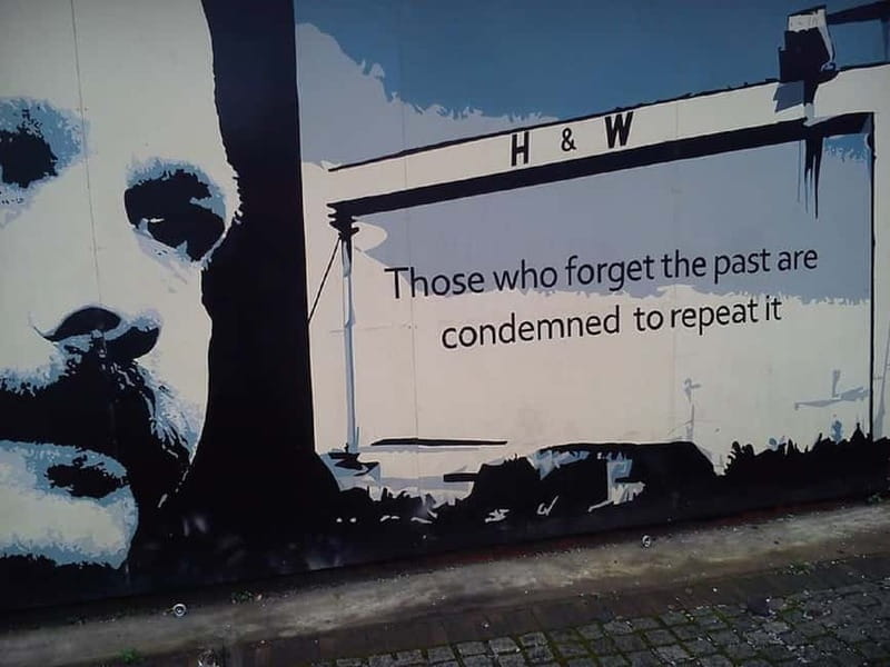 Belfast Troubles : Murals, Street Art, and Peace Wall Tour - Walking Through Divided Neighborhoods