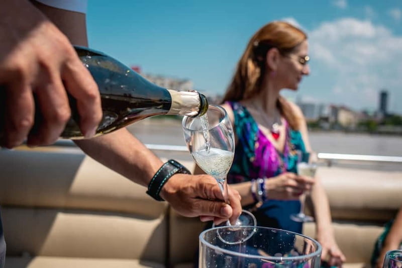 Belgrade: Private Sightseeing Cruise - The Experience on Board