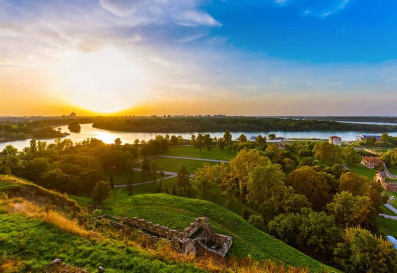 Belgrade: Shared Group or Private Guided Walking Tour - Key Points / Takeaways