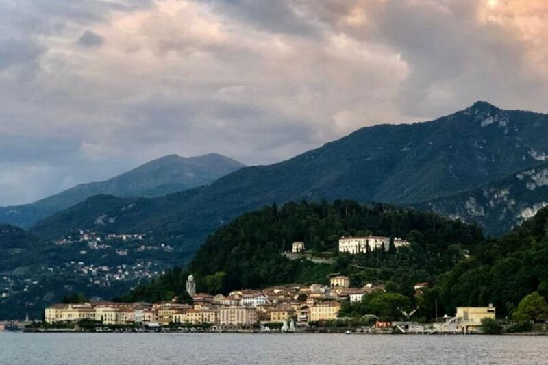 Bellagio: Lake Como Sunset Kayak Villas Experience - Key points / Takeaways