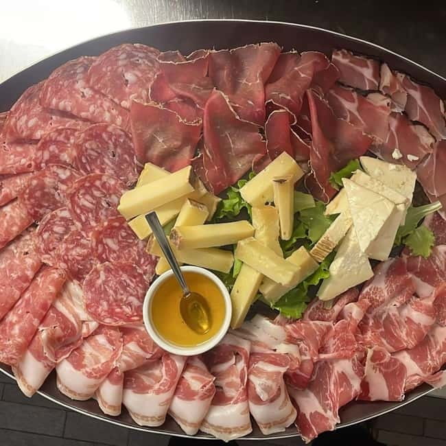 Bellagio: Private boat tour 4 hours with villas and tasting - Key points / Takeaways