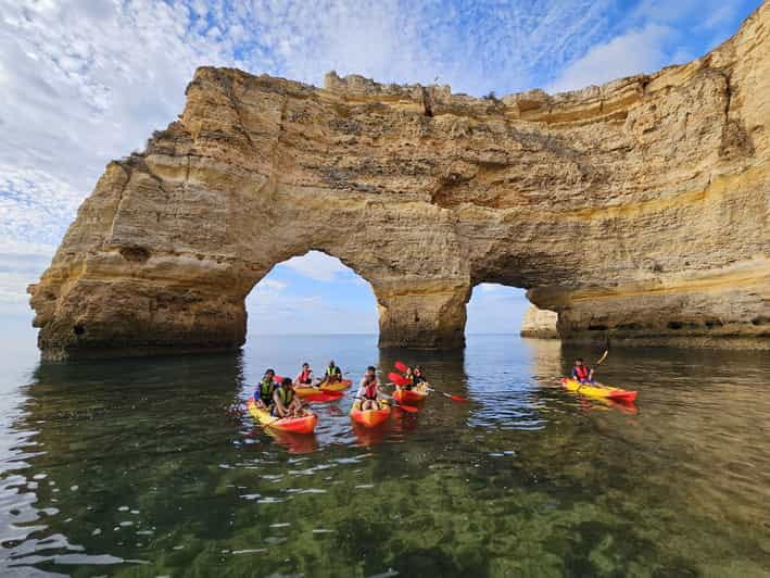 Benagil: 1:30Hour Kayak Rental with Private Parking - Key points / Takeaways