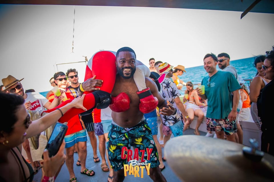 Benalmadena: Boat Party With a Drink - Important Guidelines