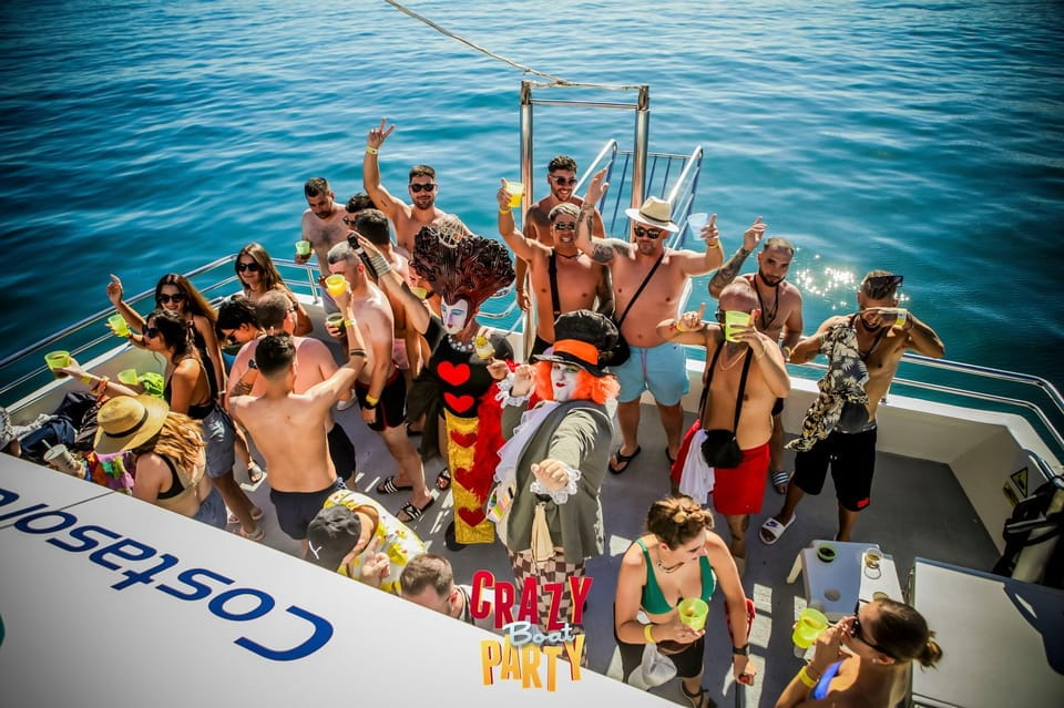 Benalmadena: Boat Party With a Drink - What to Expect