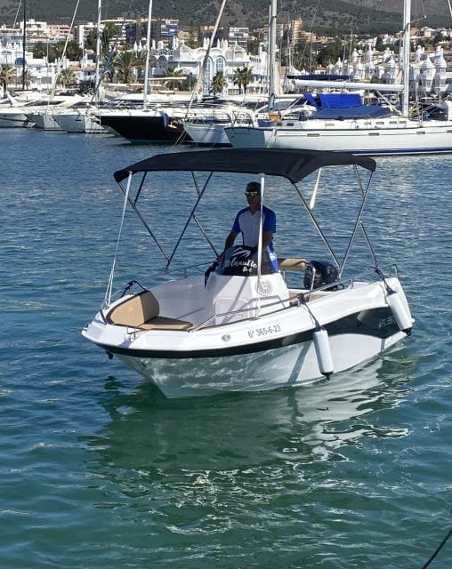 Benalmádena: Rent Boat Without License for Dolphin Watching - Getting There and Returning