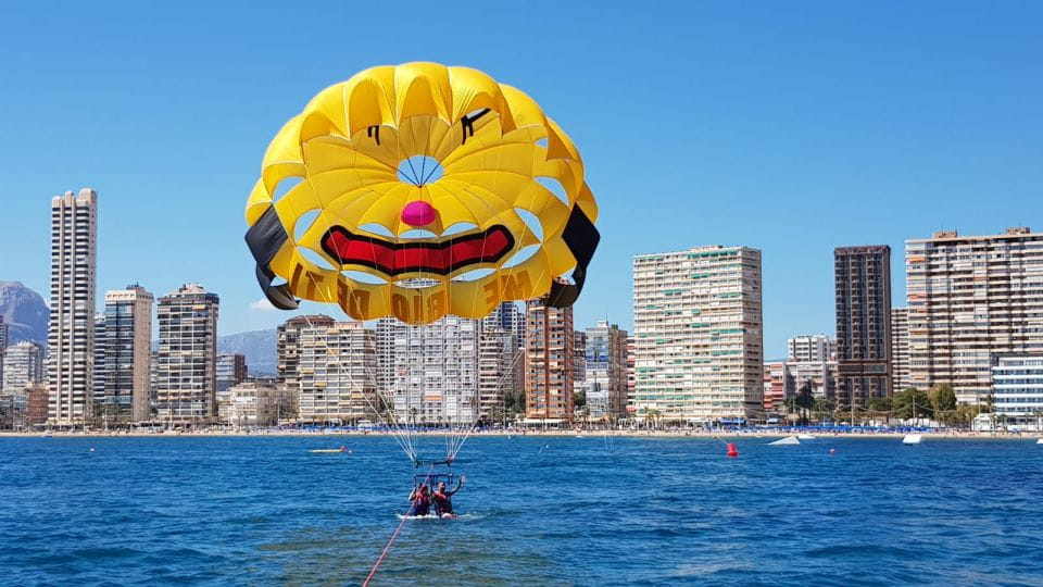 Benidorm: Parasailing Boat Trip With Costa Blanca Views - Who Can Participate