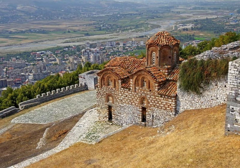 Berat Guided tour: what to see in 2 hours - Walking Through Berat: A Tapestry of Cultures and Architecture