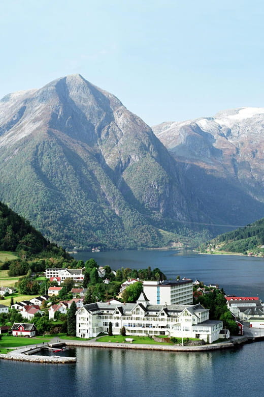 Bergen: Fjord Cruise to Sognefjord and Bøyabreen Glacier - Key Points