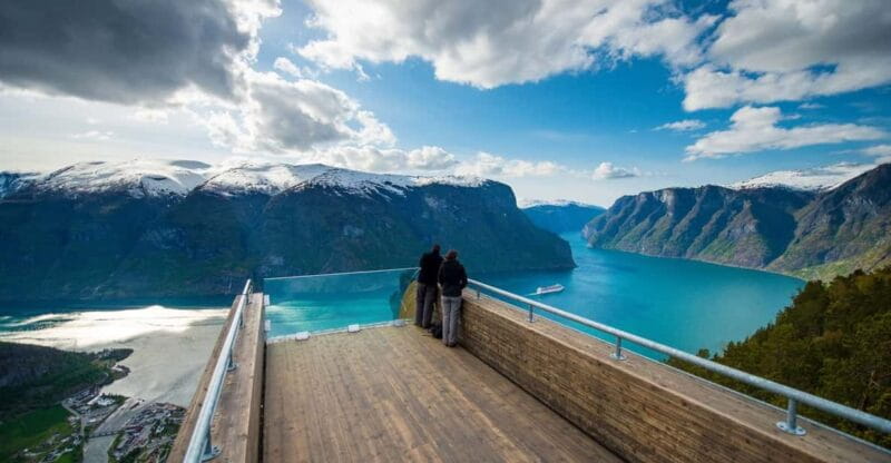 Bergen: Nærøyfjorden, Flåm, and Stegastein Guided Bus Tour - The View from Stegastein: Sky-High Perspectives