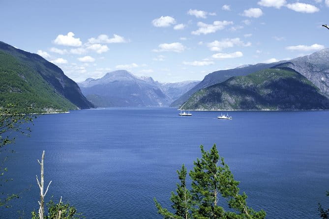 Bergen: Self-Guided Roundtrip (Sognefjord Cruise 5h & Flamsbana) - Key Points