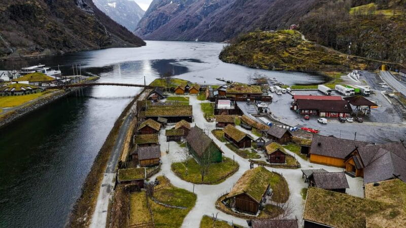 Bergen: Viking Village, Nærøyfjorden Cruise and Flåm Railway - Logistics, Timing, and Practical Tips