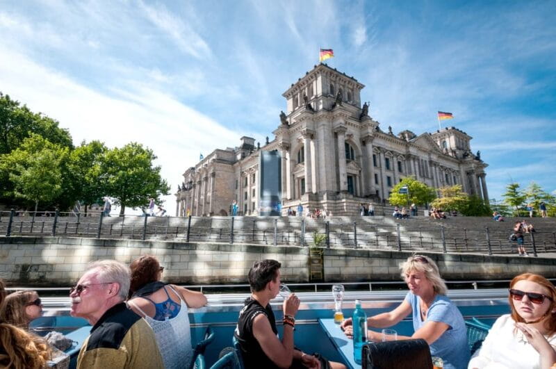 Berlin: 3.25-Hour Spree & Landwehrkanal Boat Tour - Key points / Takeaways