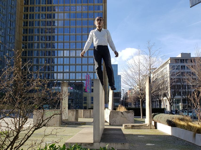 Berlin: a Private City Rally Along the Berlin Wall - Key Points