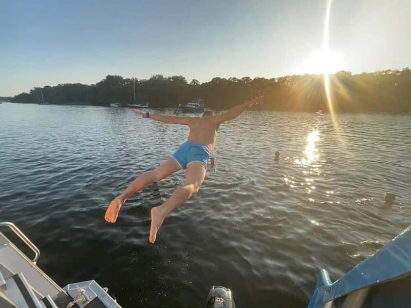 Berlin: Boat Rental BBQ boat with waterslide for 12 people - What makes this boat stand out: a detailed look