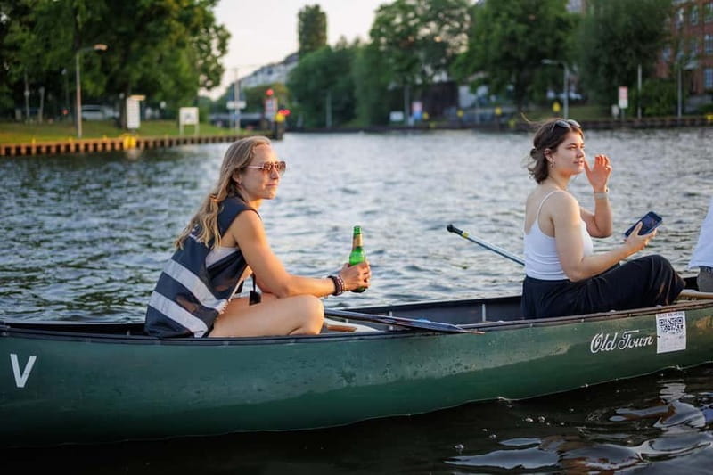 Berlin: Canoe tour & kayak tour - Discover Berlin’s Waterway Wonders