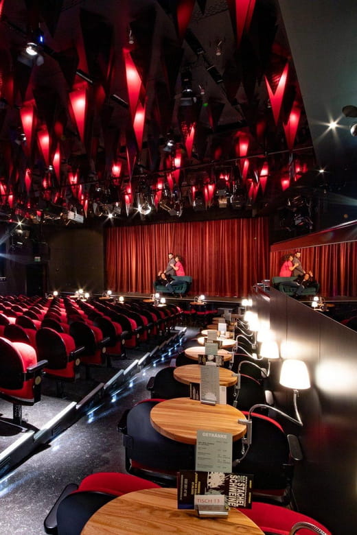 Berlin: Die Stachelschweine-Steglitz, wir haben ein Problem! - Entering the World of Berlin Satire