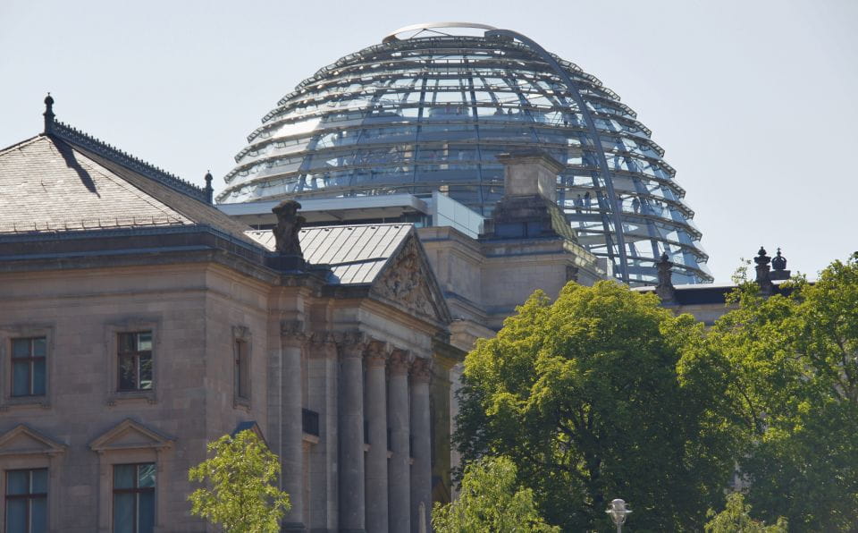 Berlin: Dinner Cruise on the Spree With Prosecco - Frequently Asked Questions