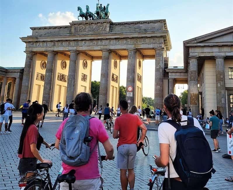 Berlin: East and West Wall Tour by Bike with a Guide - Key points / Takeaways