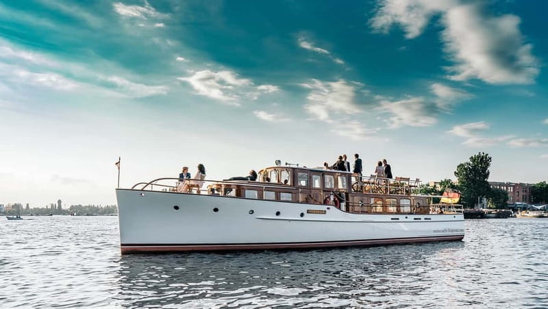 Berlin: Evening Yacht Cruise with Aperitif - Key points / Takeaways
