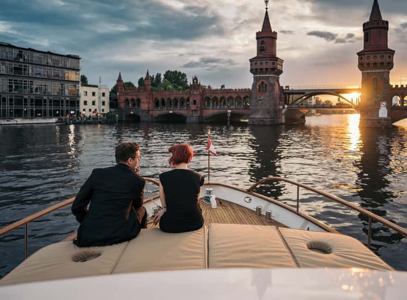 Berlin: Evening Yacht Cruise with Aperitif - Who Will Love This Experience?