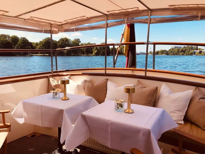 Berlin: Evening Yacht Cruise with Aperitif - FAQ: Your Questions Answered