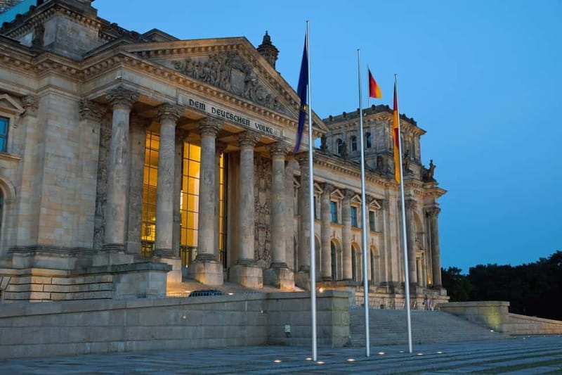 Berlin-government district and visit to the Reichstag dome - FAQ