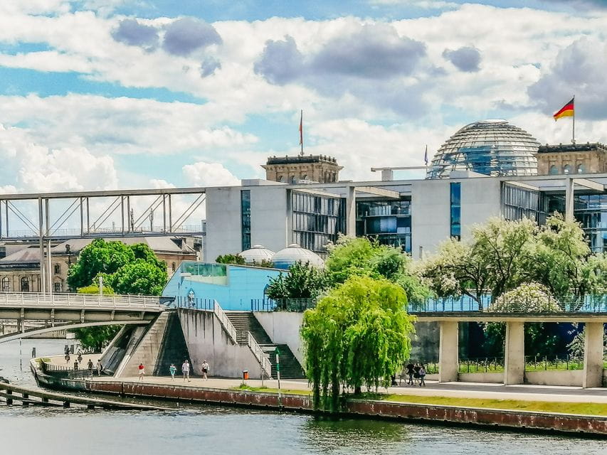 Berlin: Government Quarter Tour and Reichstag Dome Visit - Included in the Tour