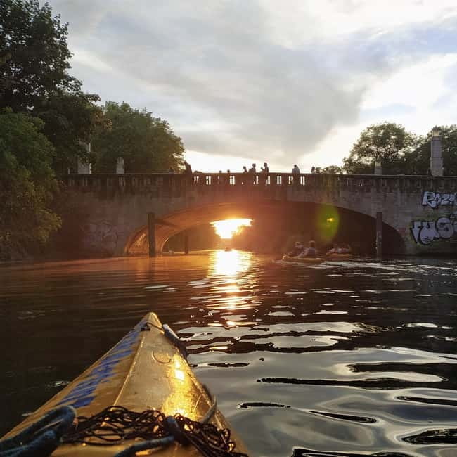 Berlin: Kayaking Tour Kreuzberg - Sunset on Landwehr Canal - Discovering Kreuzberg from the Water: A Detailed Review
