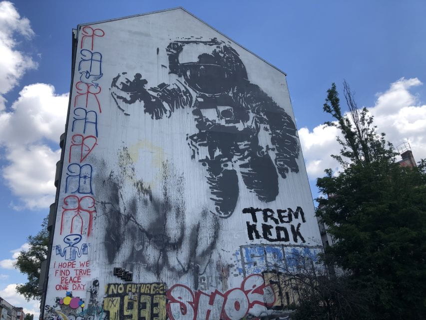 Berlin: Kreuzberg Street-Art & Graffiti Self-Guided Tour - Interactive Tour on Smartphone