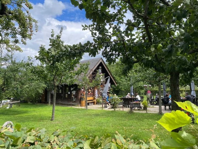 Berlin & Potsdam Palaces: From Kings to the Cold War - Starting the Day in Berlin: Charlottenburg Palace