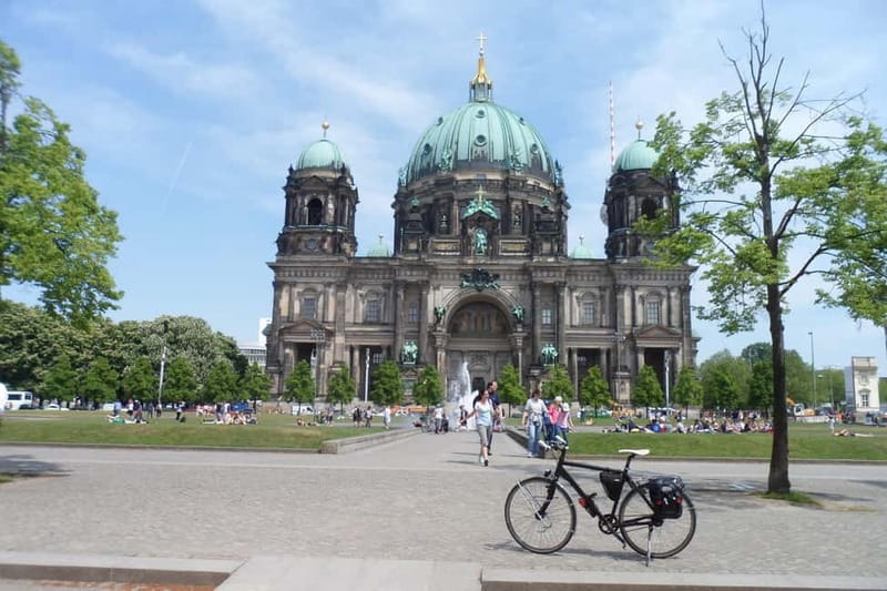 Berlin: Private E-Bike Tour of Mitte and Berlin Wall - The Experience and What You’ll Gain