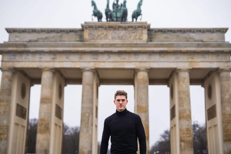 Berlin: Private Photo Session with Professional Photographer - Who Should Consider This Experience?