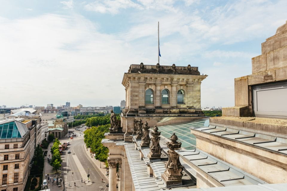 Berlin: Rooftop Breakfast at Käfer Restaurant Reichstag - Upcoming Road Closures