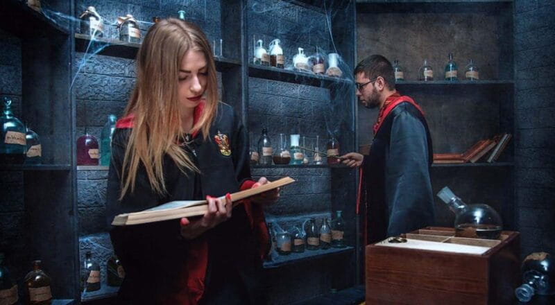 Berlin: Shadow of the Rubber Duck Escape Room Experience - Logistics and Practical Tips