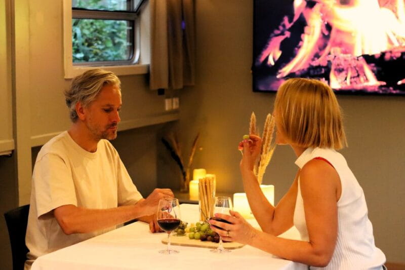 Berlin: Spree River Romantic Moon Boat Ride - Exploring Berlin from the Spree: What to Expect