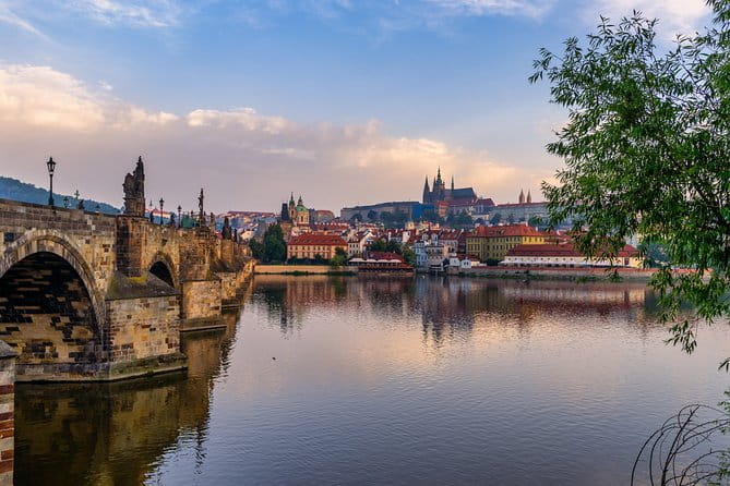Berlin to Prague - Private Transfer with 2 hours of Sightseeing - Price and Value: Is It Worth It?