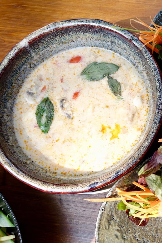 Berlin: Vegan Food & Cultural Walking Tour in Friedrichshain - What the Tour Includes