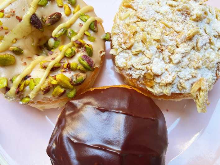 Berlin: Vegan Food & Cultural Walking Tour in Friedrichshain - Cultural and Historical Insights