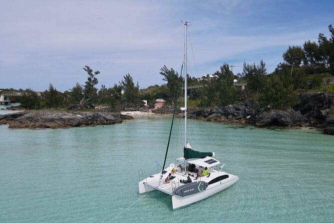 Bermuda Private Catamaran:Snorkeling, Shipwrecks & Cliff Jumping - Snorkeling and Cliff Jumping