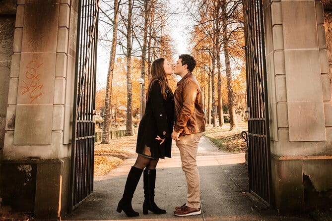 Bern Private Photoshoot with Optional Picnic by the River - Key Points / Takeaways