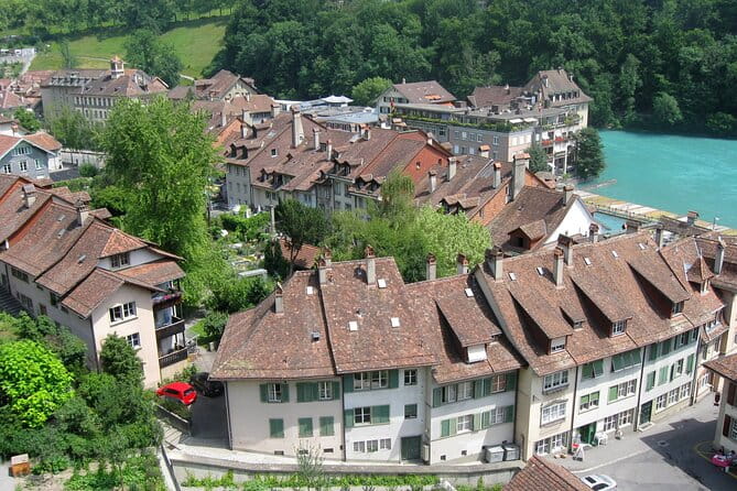 Bern Scavenger Hunt and Highlights Self-Guided Tour - Price and Value